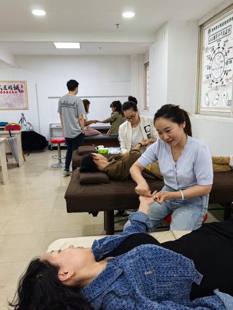 康桥足疗：行业动态与发展趋势